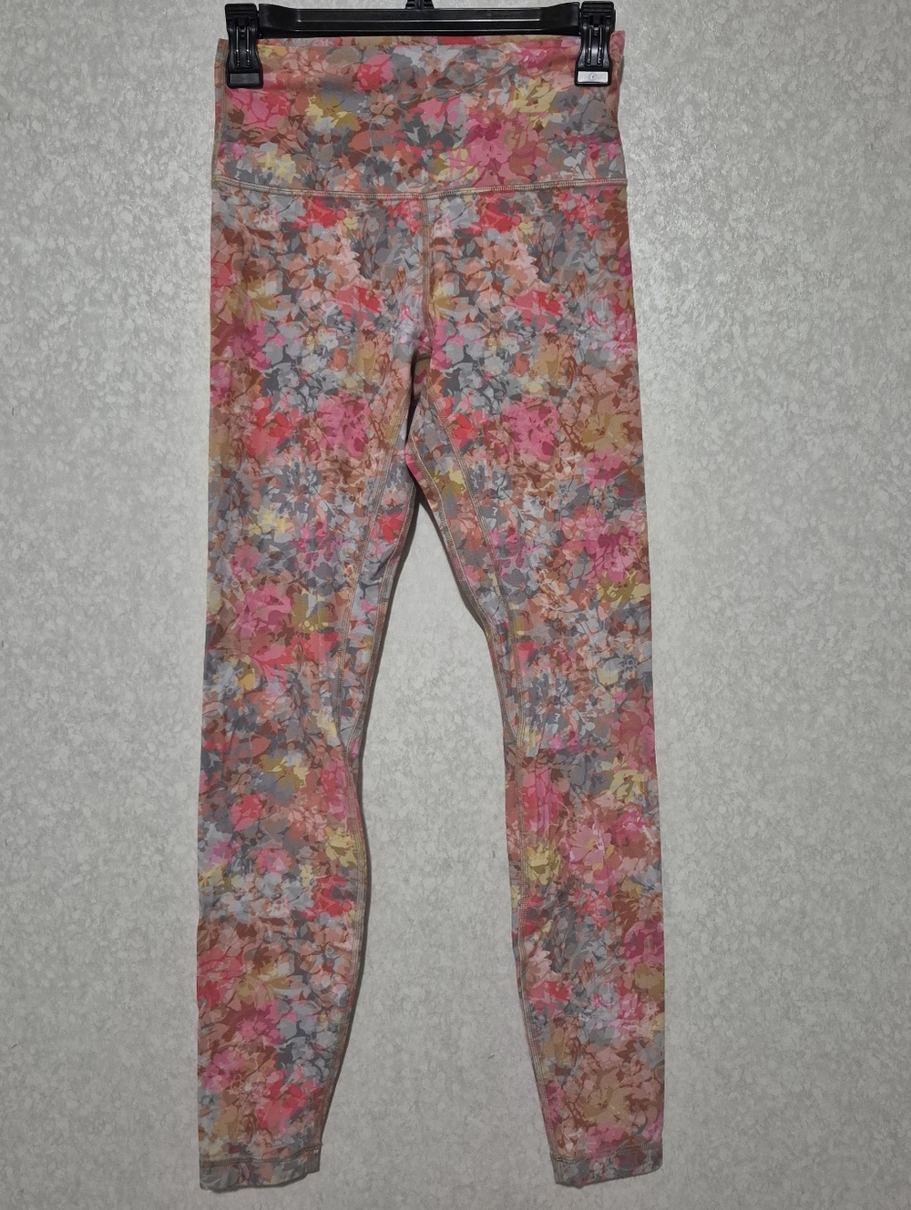 lululemon athletica Multi Floral Print Leggings - Pink, Gray,..size:6